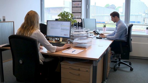 Verlinkung zum Film Ausbildungsberuf Industriekaufleute